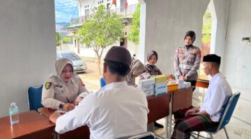  menyambut Hari Keselamatan dan Hari Jadi Ke-70 Lalulintas, Polresta Banda Aceh melalui Sidokkes dan Satlantas menggelar kegiatan Bhakti Kesehatan Gratis yang berlangsung di Dayah Madani Al Aziziyah, Kamis (4/9/2025) pagi. 