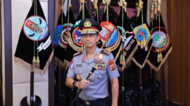  Jenderal (Irjen) Polisi. Kenaikan pangkat setingkat lebih tinggi itu diberikan setelah upacara Korps Raport yang dipimpin langsung oleh Kapolri Jenderal Polisi Listyo Sigit Prabowo di Rupatama Mabes Polri, Jumat, 12 September 2025.