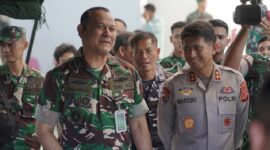 Irjen Pol. Marzuki Ali Basyah bersama sejumlah Pejabat Utama Polda Aceh menghadiri kegiatan bakti sosial yang digelar TNI di Indoor Jasdam Iskandar Muda, Neusu, Kota Banda Aceh, Minggu, 20 September 2025.
