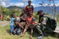 Kegiatan ini berlangsung Didaerah Kampung binaan Pos Puncak Senyum Satgas Yonif 112/DJ, penyerahan secara simbolis oleh Danpos Puncak Senyum Letda Inf Afdan Bachtila kepada masyarakat Setempat, Rabu (24/09/2025). 