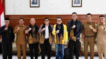 Kedatangan Pimpinan dan Anggota Banleg DPR RI Ke Aceh Disambut Hangat Sekda Aceh