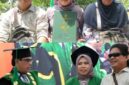 Ketulusan Cinta dan Do'a Orang Tua Tunanetra, Antarkan Armaya Rosa Raih Gelar Sarjana