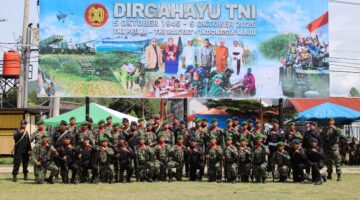 Prajurit Yonif TP 855/RD Ikuti Upacara Peringatan HUT TNI ke-80 di Lapangan Pancasila Gayo Lues