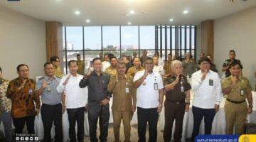 Kepala Divisi Pelayanan Hukum Kanwil Kemenkum Sumut Ikuti Sosialisasi Dewan Pertahanan Nasional Di Medan