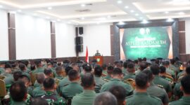  Kolonel Arm Aprianko Suseno, S.Sos., bersama para Komandan Satuan (Dansat) wilayah Kodam Iskandar Muda menghadiri kegiatan Sosialisasi Terpadu Tabungan Wajib Perumahan Angkatan Darat (TWP AD) yang berlangsung di Lantai II Gedung Malahayati, Markas Kodam Iskandar Muda, Banda Aceh, Kamis (23/10/2025).