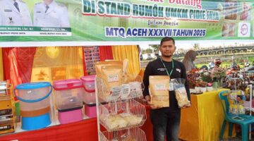 Stand UMKM Ketiban Rezeki di MTQ Aceh ke-37, Produk Lokal Pidie Jaya Laris Manis Diburu Pengunjung