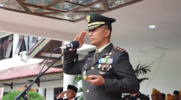 Dandim 0113/ Gayo Lues Pimpin Upacara Hari Pahlawan Tahun 2025 Di Halaman Kantor Bupati Kabupaten Gayo Lues