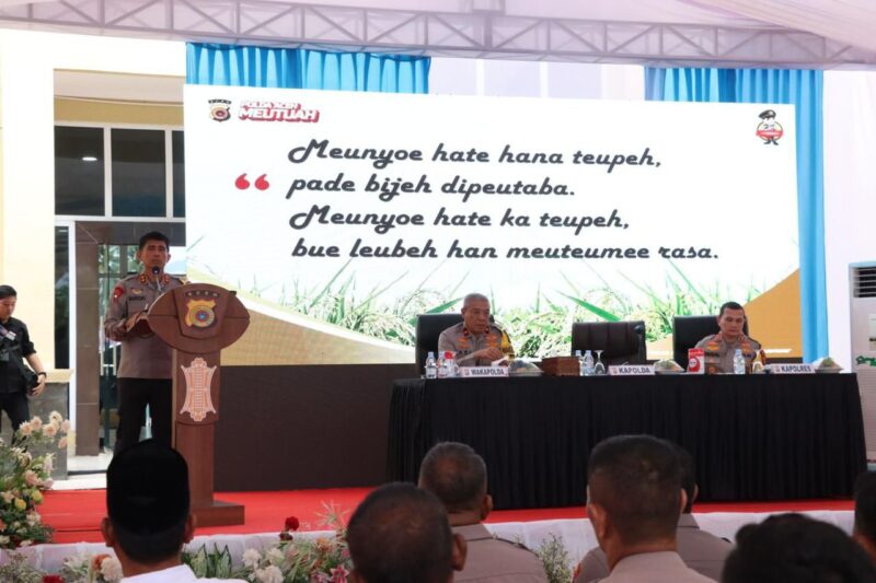 Polda Aceh dan jajaran berkomitmen menjaga kamtibmas, melindungi masyarakat, dan bekerja dengan etika, tanggung jawab, serta amanah sesuai tagline ‘Meutuah’ yang kami gagas,” ucapnya.