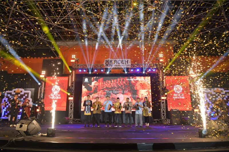 Aceh Festival 2025 di Taman Sulthanah Safiatuddin, Banda Aceh. Acara berlangsung meriah