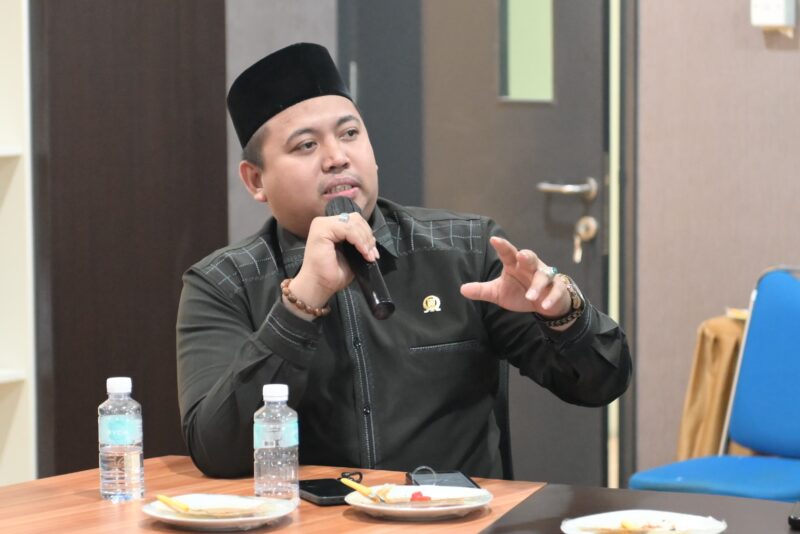 Tuanku Muhammad Minta PLN Membangun Pusat Listrik PLTG Ladong yang Tertunda Cukup Lama Untuk Penguatan Sistem Listrik di Banda Aceh dan Sekitarnya