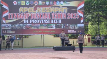 Polda Aceh menggelar Apel Kesiapan Tanggap Darurat Bencana Tahun 2025 di Lapangan Mapolda Aceh, Rabu, 5 November 2025. Apel yang dipimpin oleh Wakapolda Aceh Brigjen Pol. Ari Wahyu Widodo ini juga dilaksanakan secara serentak di seluruh Indonesia
