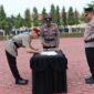 AKBP Muliadi, memimpin upacara serah terima jabatan (sertijab) empat pejabat utama dan dua kapolsek di jajaran Polres Aceh Tamiang. Kegiatan tersebut berlangsung di Lapangan Parama Satwika Mapolres Aceh Tamiang, Jumat, 7 November 2025.