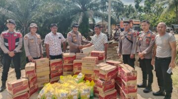 Polres Lhokseumawe Salurkan Bansos untuk Warga Terdampak Banjir di Meurah Mulia
