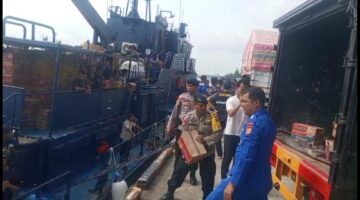 Pemko Langsa Distribusikan Bantuan Bahan Makanan Ke Posko-posko Banjir