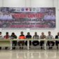 Rapat evaluasi tersebut dipimpin langsung oleh Bupati Pidie Jaya H. Sibral Malasyi, MA, dengan tujuan mengevaluasi perkembangan penanganan bencana serta merumuskan langkah lanjutan penanganan di lapangan.
