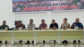 Melalui masa transisi 90 hari ini, Bupati Sibral berharap proses rehabilitasi berjalan terarah, pelayanan publik kembali normal, serta aktivitas ekonomi masyarakat pulih bertahap.