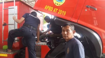 Pastikan Kelancaran Kendaraan Operasinal, Damkar Pemalang Lakukan Perawatan Berkala