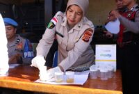 Mencegah dan memitigasi penyalahgunaan narkoba di lingkungan internal, Sipropam Polresta Banda Aceh menggelar kegiatan cek urine mendadak kepada anggota, Senin (23/2/2026). 