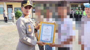 Kapolres Pematangsiantar Berikan Penghargaan ke Masyarakat Berperan aktif Cegah Penyalahgunaan Narkotika