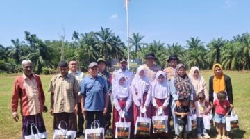 TMMD Ke-128 Dibuka, TNI Gelar Pasar Murah, Pengobatan Massal dan Bagi Sembako