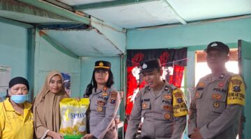 Kapolsek Siantar Utara Gelar Jumat Curhat Kamtibmas dan Berikan Bantuan kepada Warga Stunting