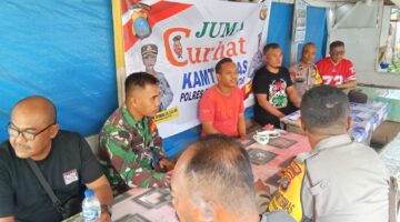 Bhabinkamtibmas Polsek Siantar Marihat Jumat Curhat Kamtibmas di Jalan Nembos