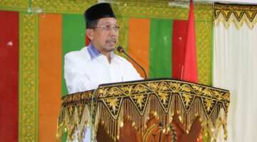 Perdana, Bupati Pidie Jaya Peusijuek dan Lepas CJH ASN Tahun 2026 Sebagai Wujud Dukungan terhadap Syariat Islam dan Semangat Pengabdian 