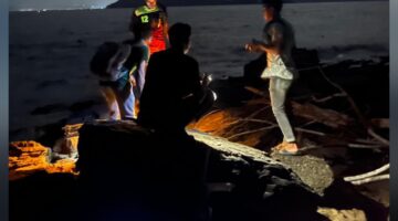 Remaja Pulo Aceh Terseret Ombak Saat Memancing, Tim SAR dan Warga Lakukan Pencarian