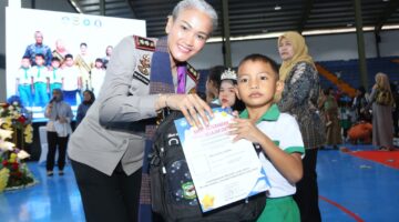 Kapolres Pematangsiantar Hadiri Pelepasan Anak Didik PAUD-SAB se Kota Pematangsaintar T.A 2025/2026