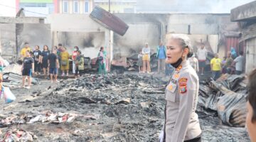 Kapolres Pematangsiantar Turun Langsung Pengecekan TKP Kebakaran Kios di Pasar Dwikora Parluasan
