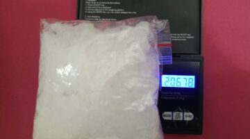 POLRES LABUHANBATU SELATAN MELALUI SAT RESNARKOBA UNGKAP PEREDARAN SABU, DUA TERSANGKA DIAMANKAN DENGAN BARANG BUKTI 206,78 GRAM