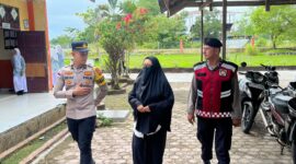 Pamapta Polres Aceh Besar Laksanakan Patroli Dialogis Presisi Dan Sosialisasi Layanan Polisi 110 Di Sekolah-Sekolah