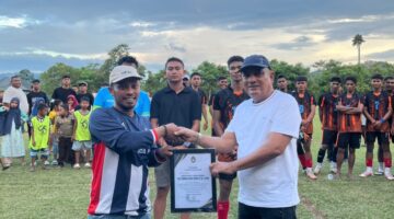 Sinar Muda Gampong Weu Juara Turnamen Sepak Bola, Chek Boy Beri Apresiasi