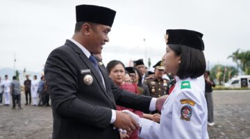 Bupati Toba Kukuhkan Paskibraka Tahun 2026