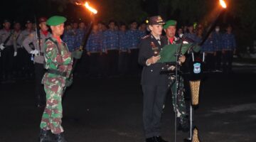 Kapolres Pematangsiantar Pimpin Apel Kehormatan dan Renungan Suci HUT Ke 81 RI di Taman Makam Pahlawan