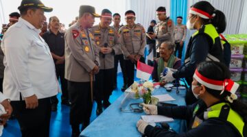 Kapolda Sumut Cek Langsung Pemeriksaan Kesehatan Gratis untuk Warga Samosir