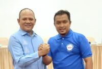 Nursaady Ibrahim, M.Sos (Sekum PBVSI Banda Aceh) dan Mawardi Ali (Ketua Umum PBVSI Aceh)