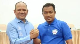 Nursaady Ibrahim, M.Sos (Sekum PBVSI Banda Aceh) dan Mawardi Ali (Ketua Umum PBVSI Aceh)
