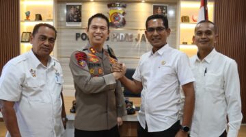 Plt. Kadispora Pidie Jaya Silaturahmi ke Kapolres Pidie Jaya, Perkuat Sinergi Pembinaan Pemuda dan Olahraga