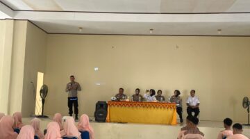 *Polwan Goes To School, Polres Pidie Jaya Edukasi Pelajar dalam Semarak Hari Jadi Polwan ke-78*