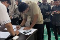 melakukan registrasi ulang dan verifikasi terhadap 298 peserta Program Pelatihan Kerja Tahun 2026, Selasa (4/8/2026).
