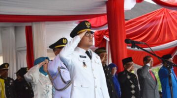 Wali Kota Langsa Pimpin Penurunan Sang Merah Putih, Upacara Berlangsung Khidmat