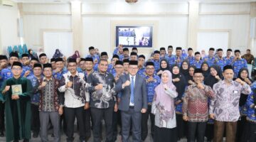 19 Kepala KUA Aceh Besar Dilantik, Yahwa Tegaskan KUA Bukan Sekadar Urus Nikah
