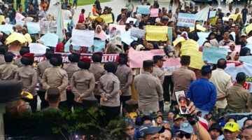 Ratusan Petani Duduki Pendopo Aceh Timur, Tuntut Bupati Tuntaskan Sengketa HGU