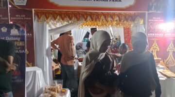 Stan Tanah Pasir Angkat Jejak Tradisi: Dari Mata Cangkul, Kueh hingga Kanoet Tanoh
