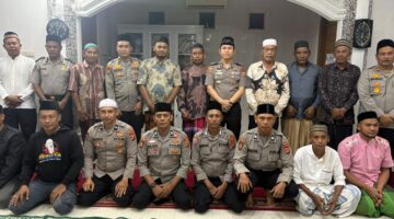  *Safari Subuh di Gampong Tanjong, Kapolres Pidie Jaya Tegaskan Komitmen Pelayanan Polri yang Humanis dan Responsif*