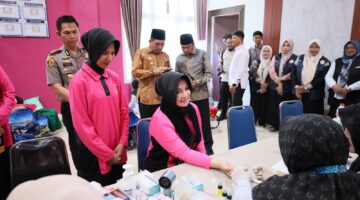Bhayangkari Gelar Khitanan Massal, Donor Darah, dan Santunan bagi Anak di Pidie Jaya